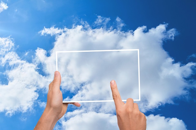 Virtual Private Cloud adalah